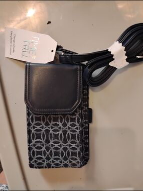 Time and Tru Black Crossbody Phone Pouch with Geometric Fabric